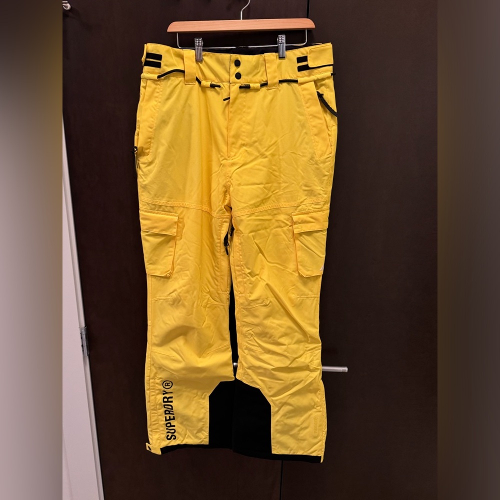NWT Super dry Snowboard Pants